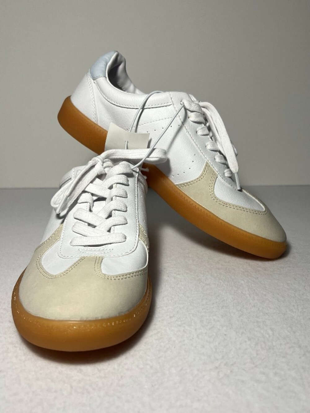 J.Crew Women’s Size 7M Retro White City Tour Sneakers Shoes Casual Court Style